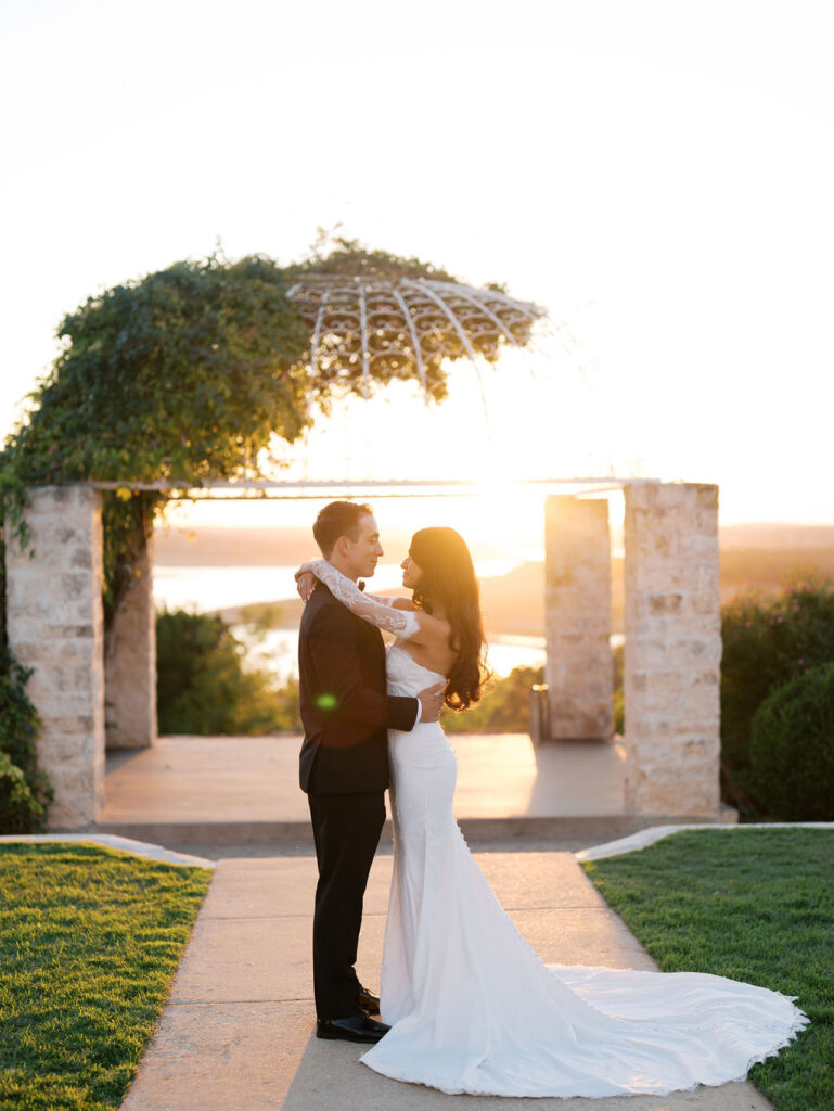 Couple portrait with panoramic views at a U.S. destination wedding